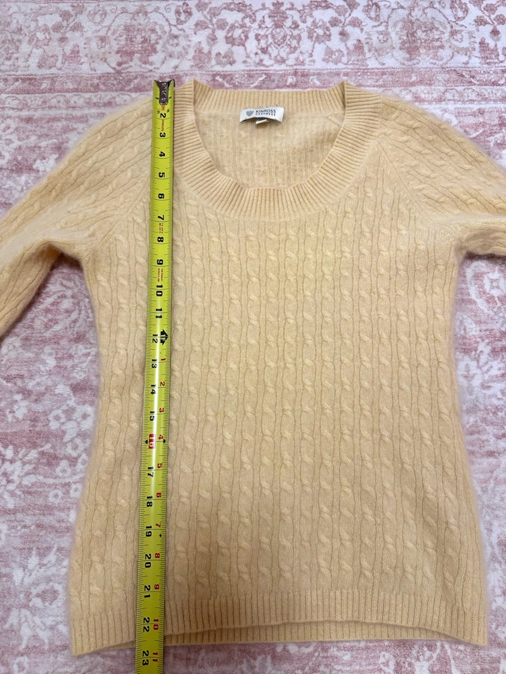 Cashmere 💛 Kinross Cable Knit 3/4 Sleeve Sweater - Picture 9 of 10